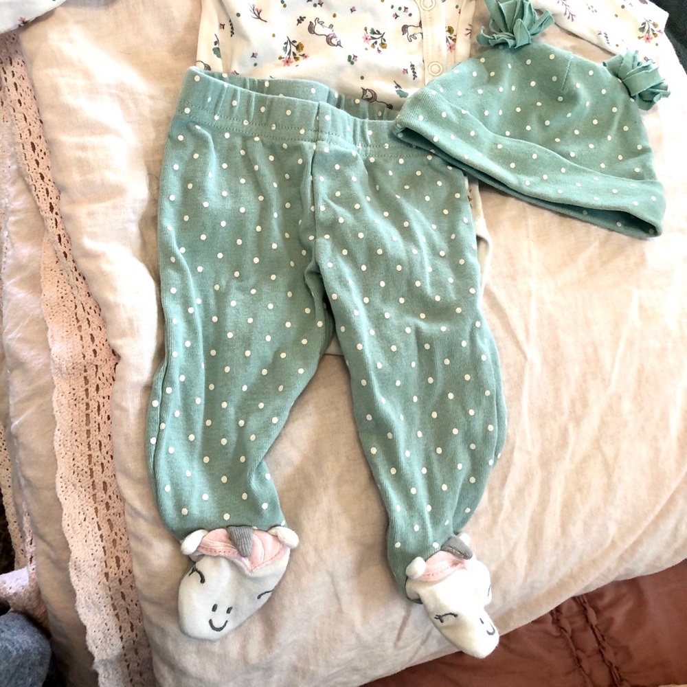 3 Piece Unicorn outfit (0-3mo)